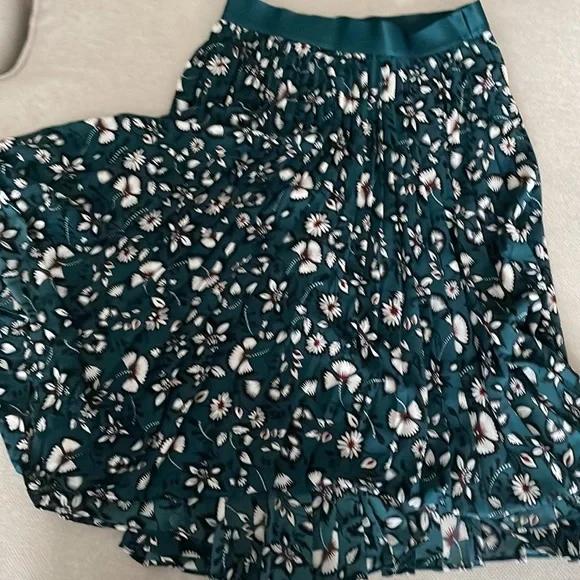 Express Floral Pleated Midi Skirt XS - Picture 4 of 4